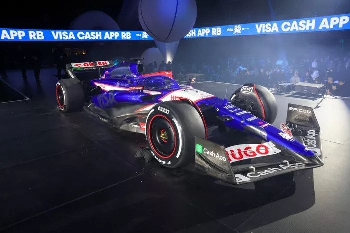 VCARB 01
