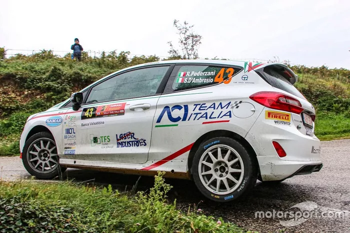 Riccardo Pederzani, Sofia D'Ambrosio, FORD FIESTA 