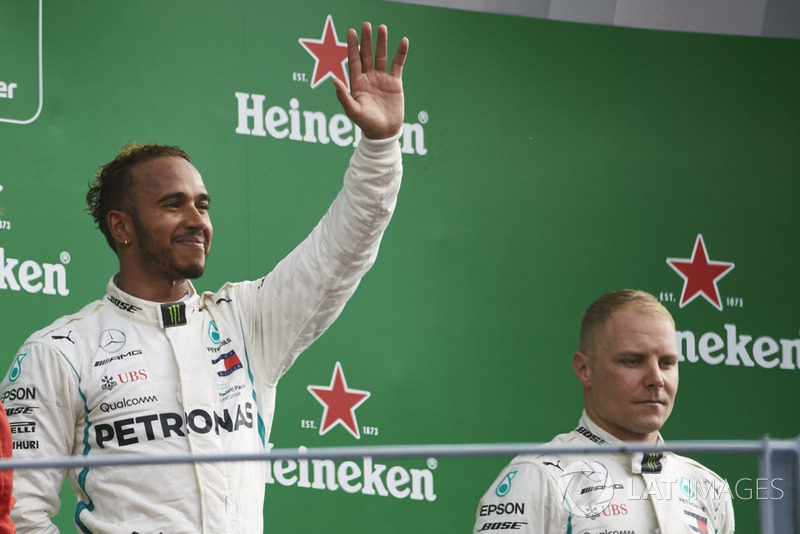 Lewis Hamilton, Mercedes AMG F1, radość na podium, Valtteri Bottas, Mercedes AMG F1 