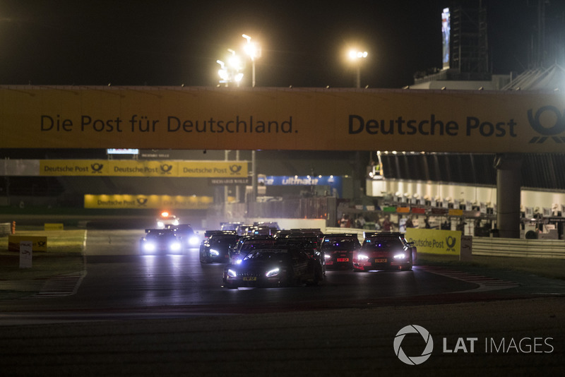 Edoardo Mortara, Mercedes-AMG Team HWA, Mercedes-AMG C63 DTM leads at the start of the race