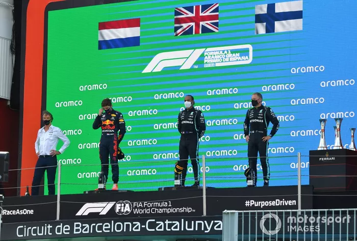 Podio: segundo lugar Max Verstappen, Red Bull Racing, ganador de la carrera Lewis Hamilton, Mercedes, tercer lugar Valtteri Bottas, Mercedes