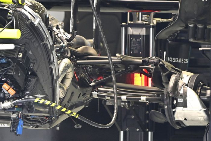 Detalle del Mercedes W12 