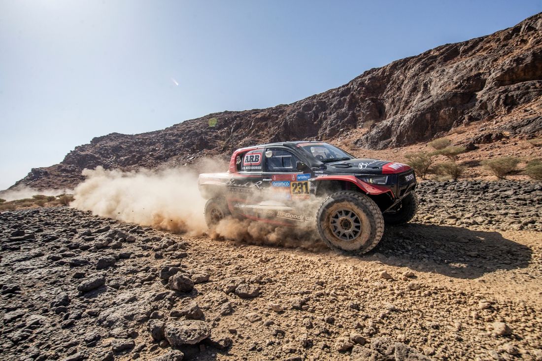 #231 Overdrive Racing Toyota: Toby Price, Sam Sunderland