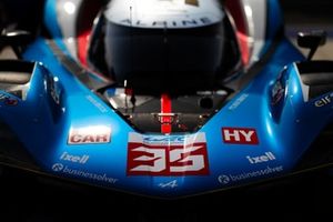 #35 Alpine Endurance Team Alpine A424: Paul-Loup Chatin, Ferdinand Habsburg, Charles Milesi