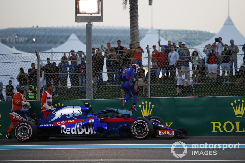 Остановка на трассе: Пьер Гасли, Scuderia Toro Rosso STR13
