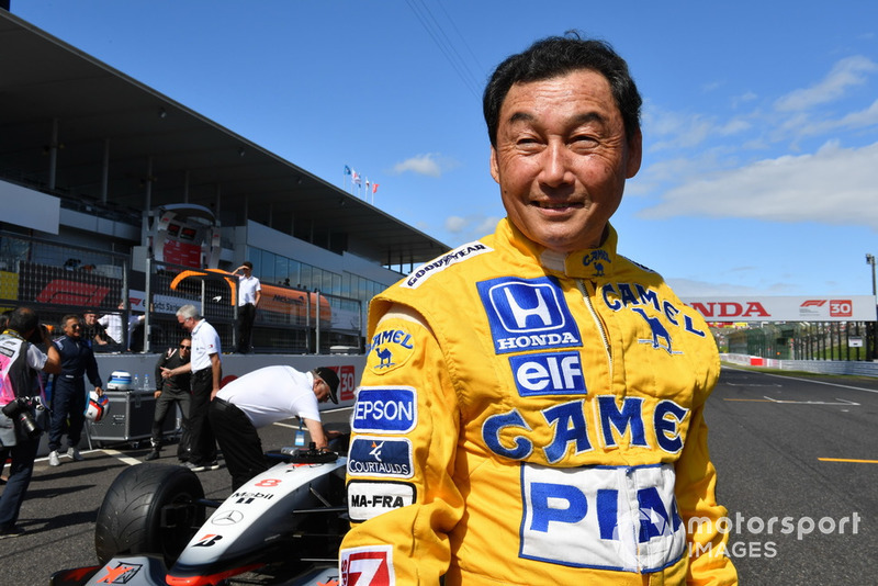 Satoru Nakajima lors des Legends F1 30th Anniversary Lap Demonstration