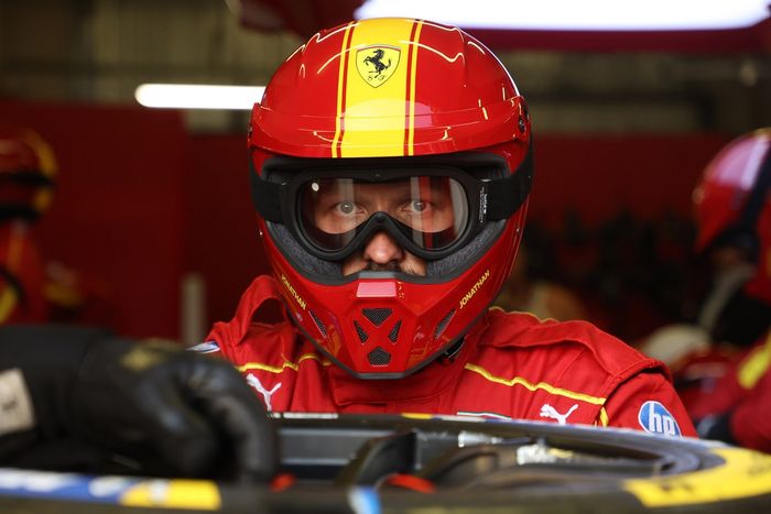 Ferrari AF Corse mechanic