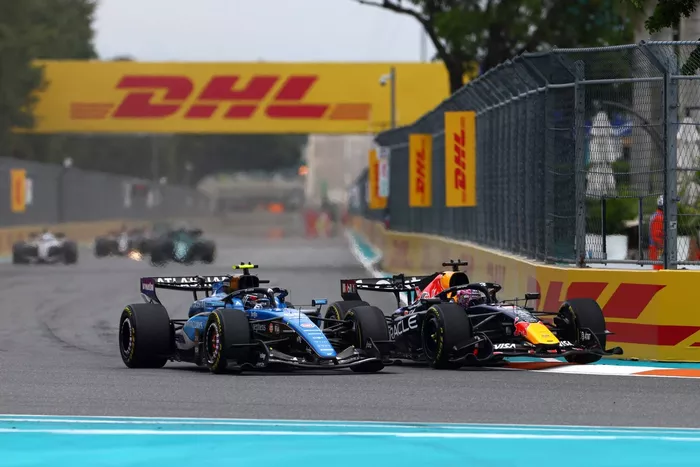 Max Verstappen, Red Bull Racing, Carlos Sainz, Williams