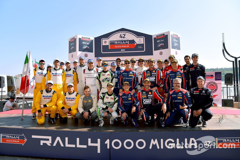 Foto di gruppo degli equipaggi 2018