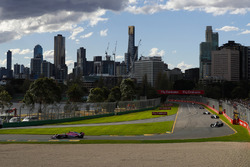 Esteban Ocon, Force India VJM11 Mercedes, Valtteri Bottas, Mercedes AMG F1 W09, Lance Stroll, Williams FW41 Mercedes, Marcus Ericsson, Sauber C37 Ferrari, et Pierre Gasly, Toro Rosso STR13 Honda