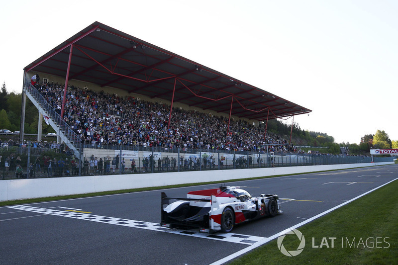 #8 Toyota Gazoo Racing Toyota TS050 Hybrid: Fernando Alonso, Sébastien Buemi, Kazuki Nakajima