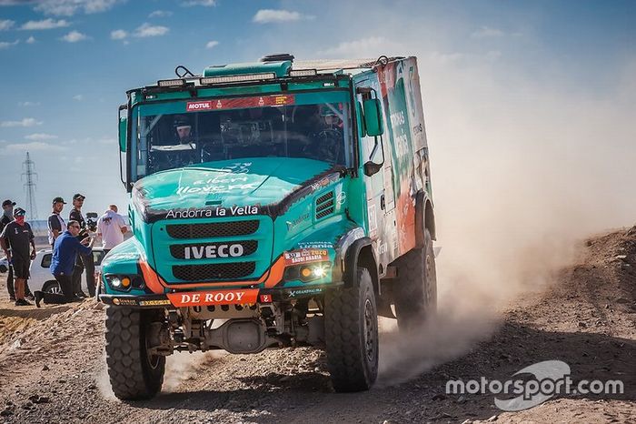 #517 Team De Rooy IVECO: Albert Llovera, Ferran Marco Alcayna, Marc Torres