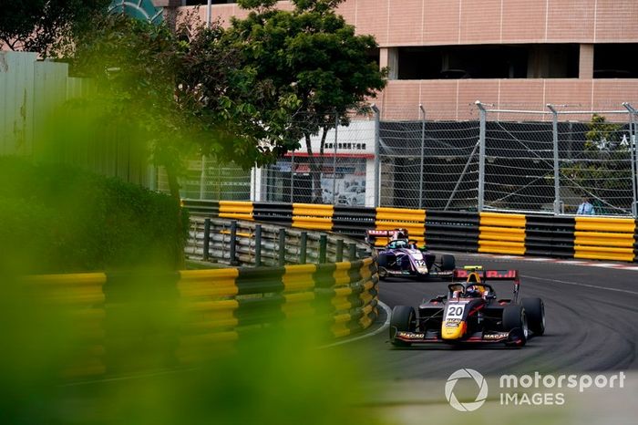 #20 Liam Lawson, MP Motorsport