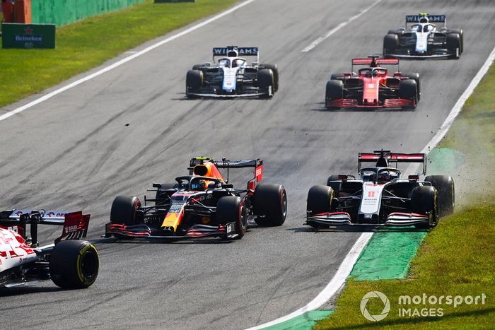 Alex Albon, Red Bull Racing RB16,  Romain Grosjean, Haas VF-20