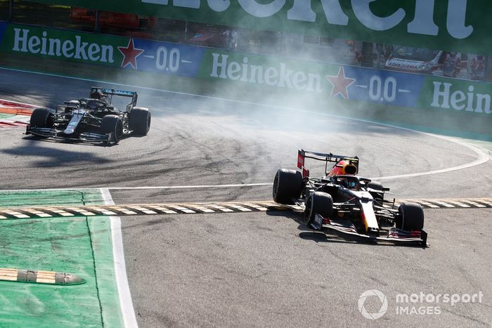 Alex Albon, Red Bull Racing RB16, Lewis Hamilton, Mercedes F1 W11