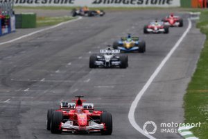 Rubens Barrichello, Ferrari F2005, Nick Heidfeld, Williams F1 BMW FW27, Giancarlo Fisichella, Renault R25, Ralf Schumacher, Toyota TF105, Michael Schumacher, Ferrari F2005