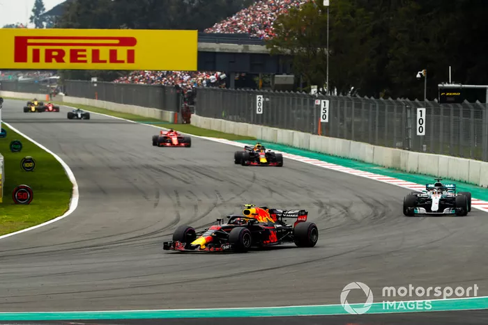 Max Verstappen, Red Bull Racing RB14, Lewis Hamilton, Mercedes AMG F1 W09 EQ Power+, Daniel Ricciardo, Red Bull Racing RB14, Sebastian Vettel, Ferrari SF71H, y Valtteri Bottas, Mercedes AMG F1 W09 EQ Power+