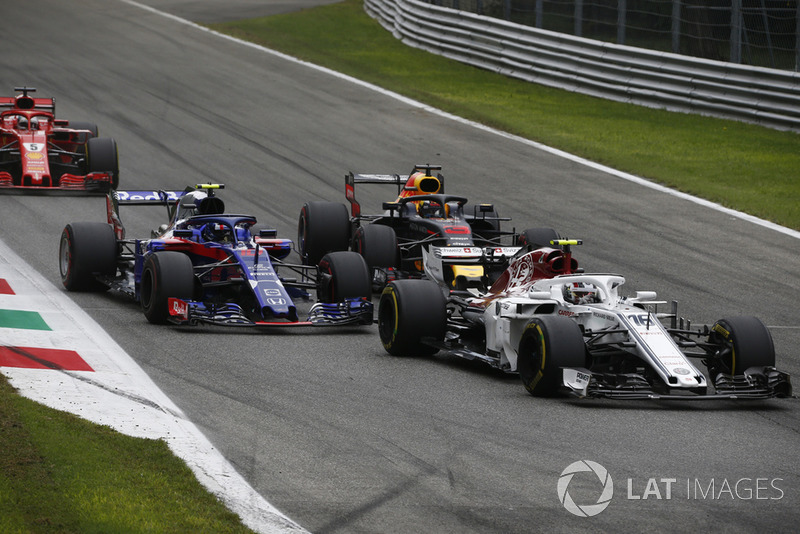 Charles Leclerc, Sauber C37 Pierre Gasly, Scuderia Toro Rosso STR13 yDaniel Ricciardo, Red Bull Racing RB14