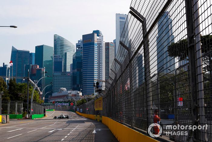 Lewis Hamilton, Mercedes AMG F1 W09 EQ Power+