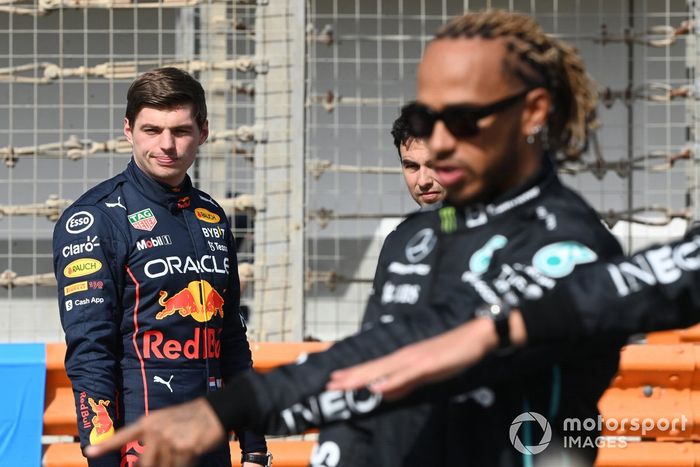 Max Verstappen, Red Bull Racing Lewis Hamilton, Mercedes-AMG