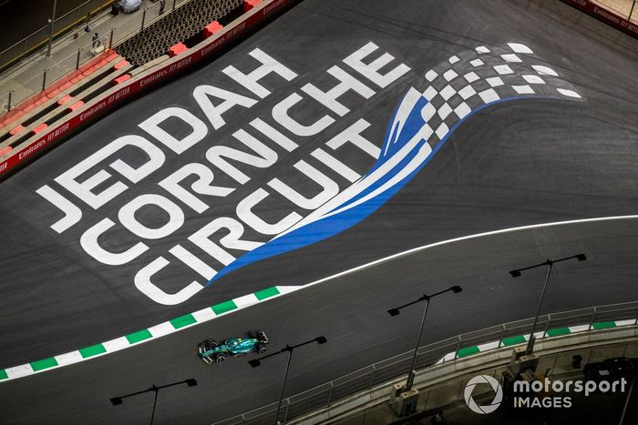 Nico Hulkenberg, Aston Martin AMR22