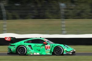 #77 AO Racing Porsche 911 GT3 R: Laurin Heinrich, Klaus Bachler