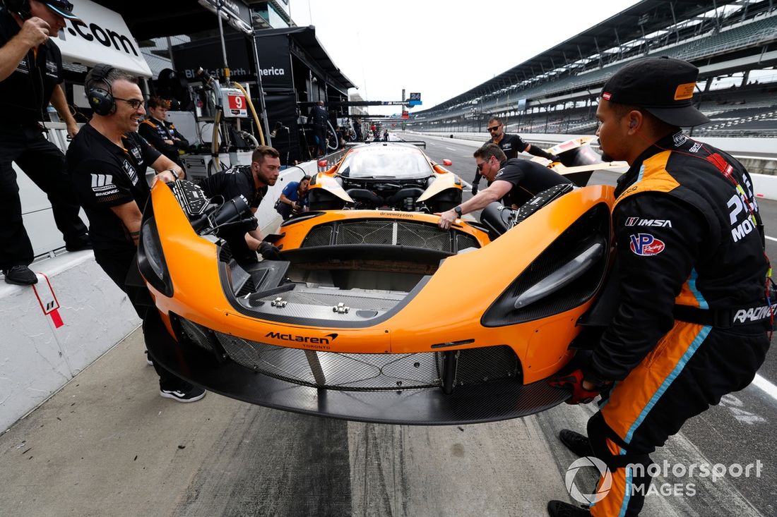#9 Pfaff Motorsports McLaren 720S GT3 EVO: Marvin Kirchhofer, Oliver Jarvis