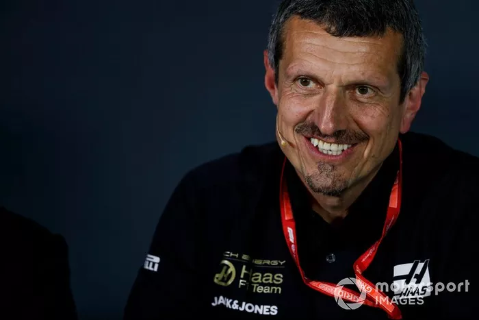 Guenther Steiner, Team Principal, Haas F1, alla conferenza stampa dei Team Principal