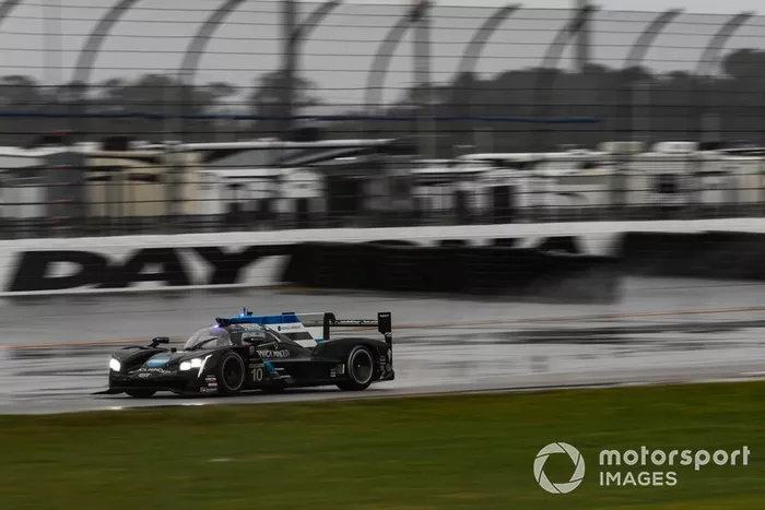 #10 Konica Minolta Cadillac DPi-V.R. Cadillac DPi, DPi: Renger Van Der Zande, Jordan Taylor, Fernando Alonso, Kamui Kobayashi