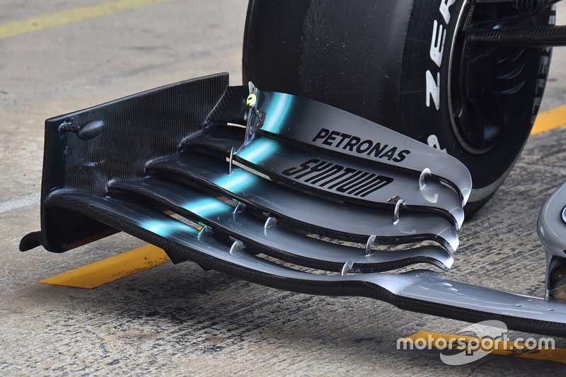 Mercedes AMG F1 burun detay