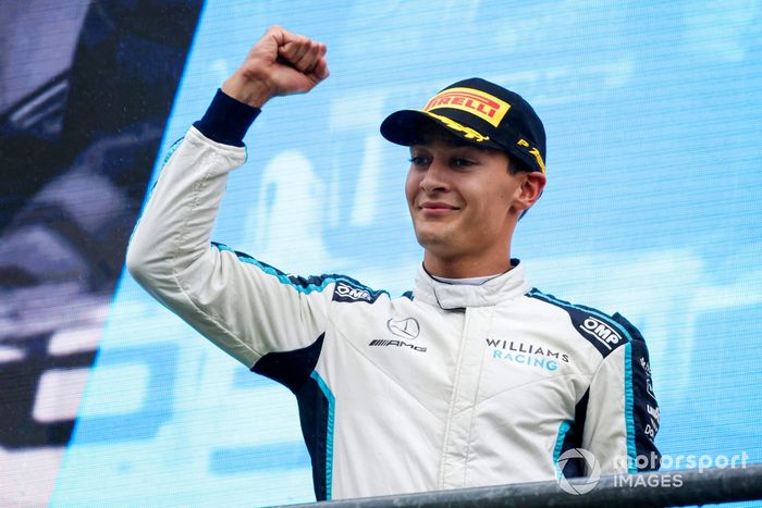 Podio: segundo lugar George Russell, Williams