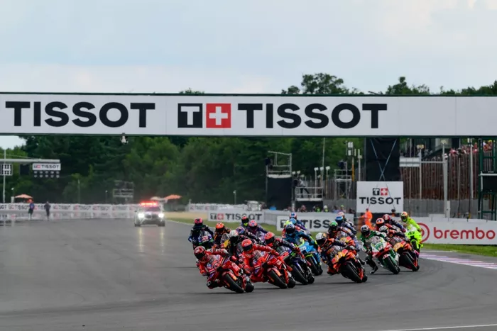 Race Start.