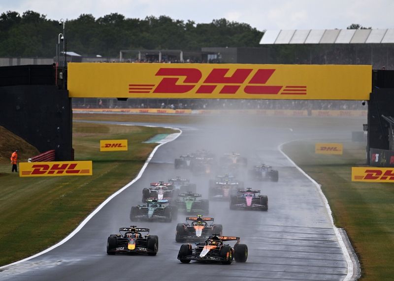 Lando Norris, McLaren, Oscar Piastri, McLaren, Max Verstappen, Red Bull Racing