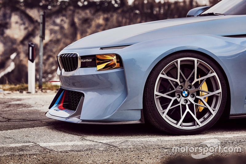 BMW 2002 Hommage