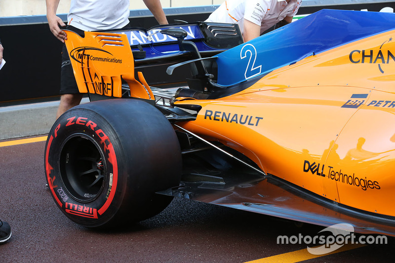Arrière de la McLaren MCL33