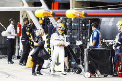 Lewis Hamilton, Mercedes AMG F1, walks back into the pits after crashing