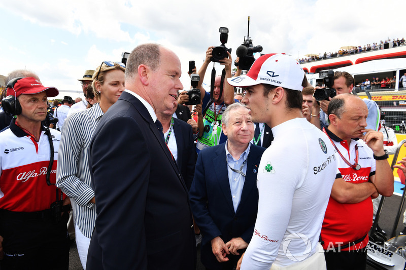 HSH Principe Alberto di Monaco, Charles Leclerc, Sauber, in griglia