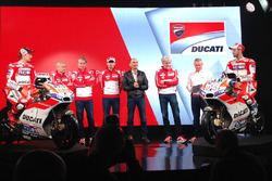 Гонщики Ducati Team Андреа Довициозо и Хорхе Лоренсо