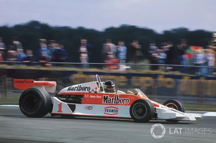 1977: James Hunt, McLaren M26-Ford