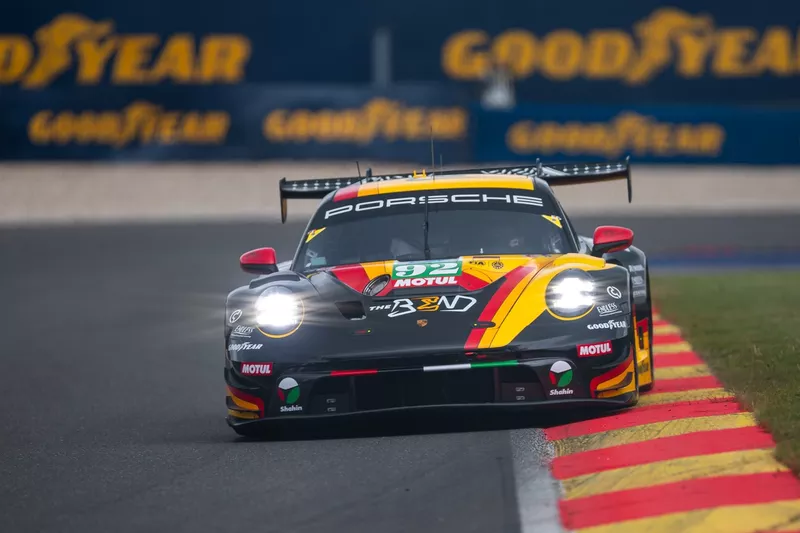 N.º 92: Porsche 911 GT3 R de The Bend Manthey: Yasser Shahin, Riccardo Pera, Richard Lietz