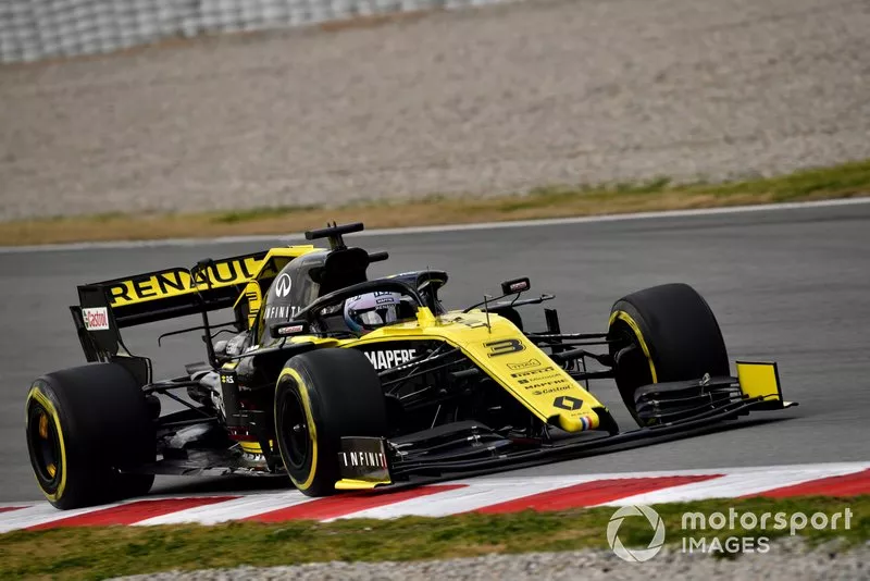 Daniel Ricciardo, com o R.S. 19, foi o 10º