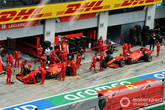 Sebastian Vettel, Ferrari SF1000, y Charles Leclerc, Ferrari SF1000