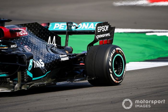 El desgaste del neumático trasero de Lewis Hamilton, Mercedes F1 W11