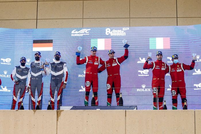 Podio GTE Pro: Ganador de la carrera #51 AF Corse Ferrari 488 GTE Evo: Alessandro Pier Guidi, James Calado, segundo lugar #92 Porsche GT Team Porsche 911 RSR - 19: Kevin Estre, Neel Jani, Michael Christensen, tercer lugar #52 AF Corse Ferrari 488 GTE Evo: Daniel Serra, Miguel Molina