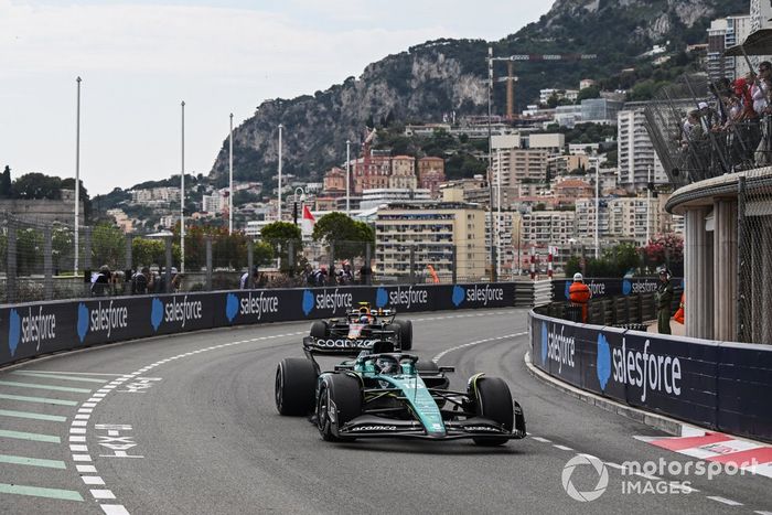 Lance Stroll, Aston Martin AMR23, Sergio Pérez, Red Bull Racing RB19