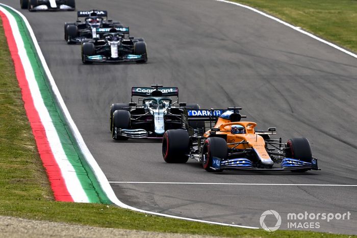 Daniel Ricciardo, McLaren MCL35M, Lance Stroll, Aston Martin AMR21, Lewis Hamilton, Mercedes W12, Yuki Tsunoda, AlphaTauri AT02, Kimi Raikkonen, Alfa Romeo Racing C41