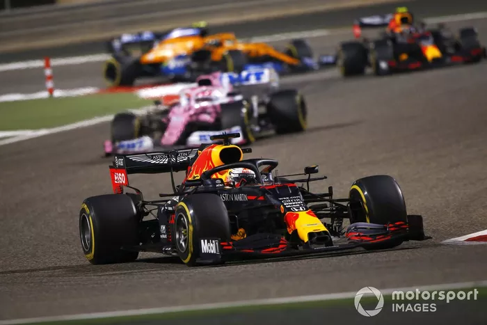 Max Verstappen, Red Bull Racing RB16, Sergio Pérez, Racing Point RP20