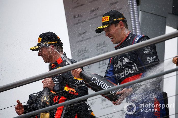 Max Verstappen, Red Bull Racing, Daniil Kvyat, Toro Rosso