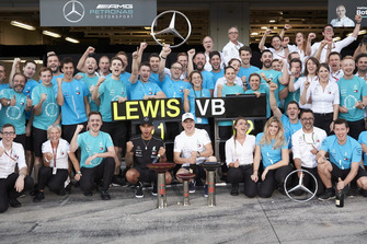 Team celebrations after the Japanese Grand Prix for Lewis Hamilton, Mercedes AMG F1, and Valtteri Bottas, Mercedes AMG F1