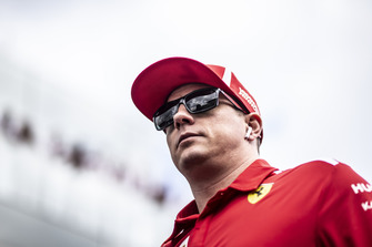 Kimi Raikkonen, Ferrari, nella drivers parade
